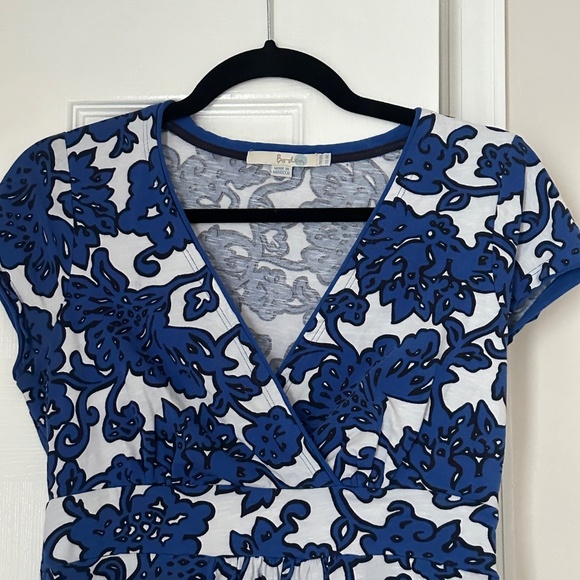 Boden Cap Sleeve Blue and Black Floral Babydoll Dress Size 6 Empire Waist - Picture 2 of 8